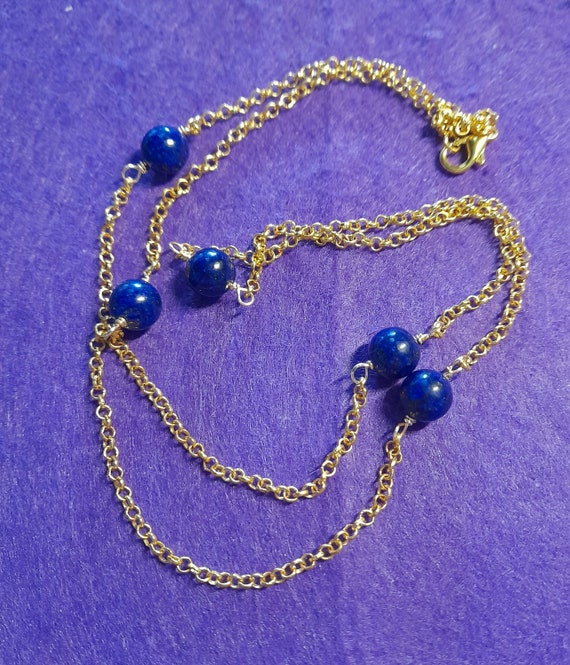 Necklace, Shiny Gold colour Rolo Chain and Lapislazuli beads. Hand Made. In velvet bag
