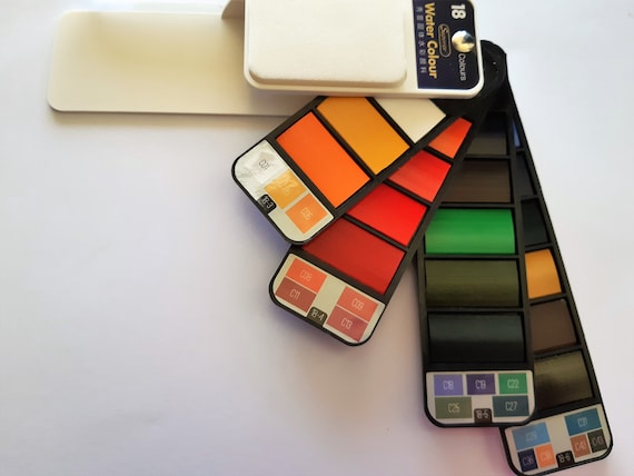 Superior Collapsible 18/42 Color Solid Watercolor Set