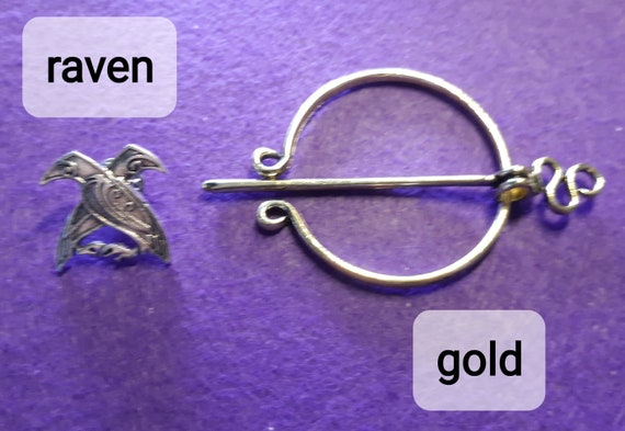 Norse Viking Odin's Raven Pin - Gold Circular Brooch Pin - Viking Nordic Talisman - Viking Jewelry - Celtic Jewellery - In Gift Bag