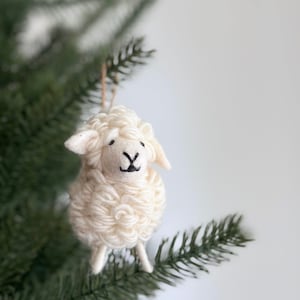 Sheep Christmas Ornament with jute thread string, Biodegradable ornaments, Tree Hanging Decorations, Counting Sheep