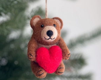 Felt Bear Ornament with Red Heart, Wool Christmas Decoration, Forest Animal Gift for Holiday Decor, Christmas Stocking Stuffer