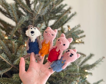 Three Little Pigs & Big Wolf Finger Puppet Set, Needle Felted Toys, Waldorf Toys, Speech Therapy Aid, Pretend Play, Newborn Photo Props