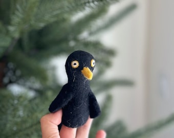 Fingerpuppe Rabenschwarzer Rabe, Waldorf inspirierte Spielzeug *Ausverkauf*