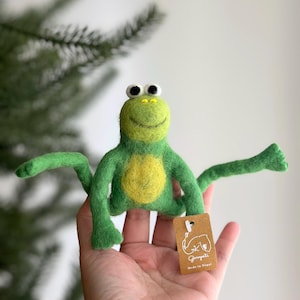 Frog Finger Puppet, Storytelling for kids, Handmade Finger Puppet, Childrens Story Toy, Frog Toy, Animal Finger Puppet