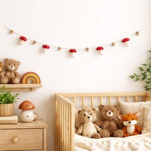 Pilz und Eichel Filzgirlande, Jutefaden, Gefilzter Pilz aus Wolle, Danksagungsdeko Wandbehang, Herbstdeko fürs Kinderzimmer