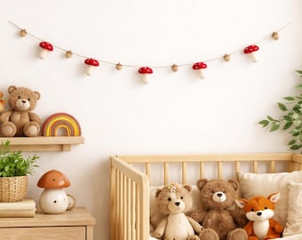 Felt Mushroom and Acorn Garland, Jute Thread, Felted Wool Mushroom, Thanksgiving Decor Wall Hangings, Autumn Nursery Decor, Kids Room Décor
