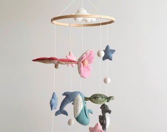 Mobile bébé Ocean Life en feutre pour décoration de chambre d'enfant, sous la couture, cadeau de baby shower, cadeau pour les amoureux de la mer