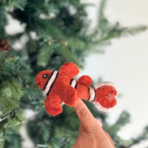Clown Fish Finger Puppet, Finding Nemo, Fish Finger Puppet, Ocean Theme Animal, Speech Therapy Aid, Story Telling for Kids