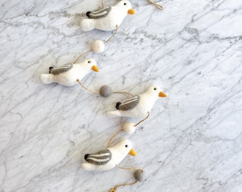 Felt Seagull Garland with a Copper Bell at the end, Bird Garland, Wall Hangings, Nursery Kids Room Décor, Waldorf Inspired