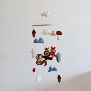 Woodland Baby Mobile, Forest Friends Felt Baby Mobile, Woodland Crib Mobile, Baby Shower&#39;s Gift, Felt Fox, Felt Owl, Felt Hedgehog