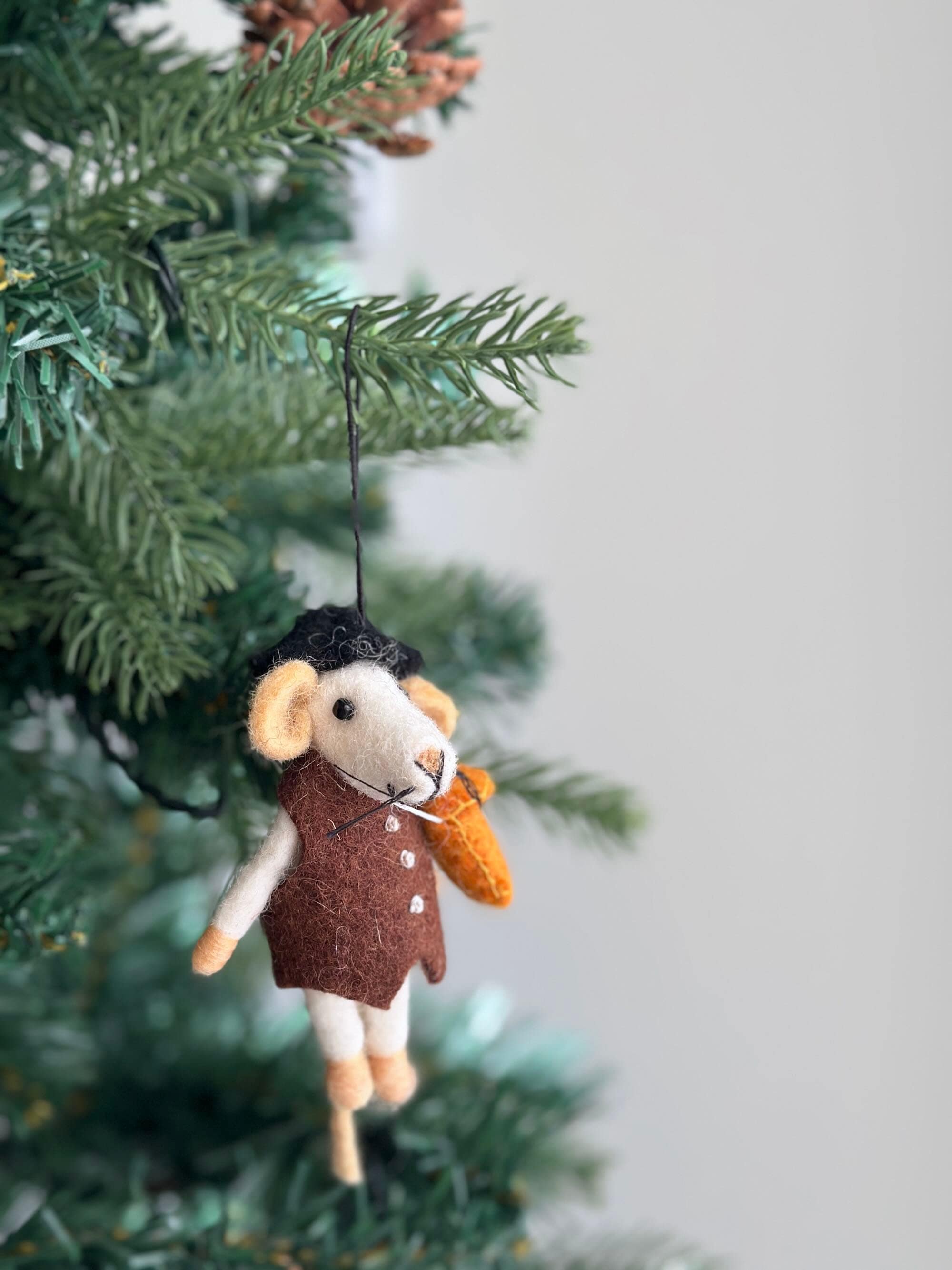 Vtg Handmade Felt Mice Mouse Christmas Ornaments Bride And Groom 3” Wedding