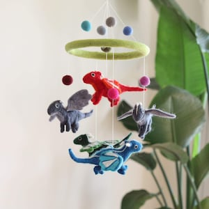 Felt Dragon Baby Mobile, Pterosaur Mobile, Flying Dinosaur Mobile, Waldorf Inspired Mobile, Baby Shower&#39;s Gift, Crib Mobile, Nursery Decor