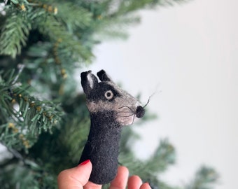 Badger Finger Puppet, Woodland Badger, Kids Learning Tool, Storytelling Prop, NewBorn Photo Prop