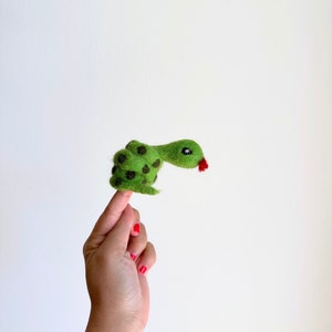 Snake Finger Puppet, 3D Wool Felt Finger Puppet, Snake Toy, Photo Prop, Speech Therapy Aid, Story Telling for Kids