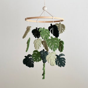 Felt Monstera Leaves Baby Mobile, Leaves Crib Mobile, Nature Baby Mobile For Nursery Decor, Nature Inspired Cot Mobile, Baby Shower&#39;s Gift