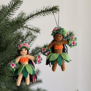 Felt Hula Girl Ornament, Hawaiian Hula Girl Figurine, Hula Dancer, Biodegradable Ornament, Tree Decorations, Christmas Decoration