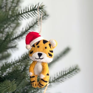Felt Tiger with Christmas Hat Ornament, Safari animal Christmas ornament, Needle felted Tigre, Unique Christmas Gift