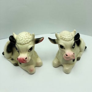 Vintage Cow Salt and Pepper Shakers Japan**Free Shipping**