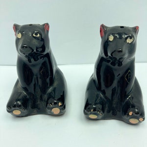 Redware Black Bears Sitting Vintage Salt And Pepper Shakers  Japan**Free Shipping**