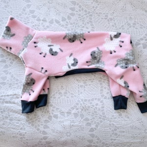 &quot;Italienisches Windspiel &quot;&quot;Iggy&quot;&quot; Fleece PJs - kleines Lamm oder wählen Sie einen anderen Fleece-Stoff aus unserem Shop!&quot;