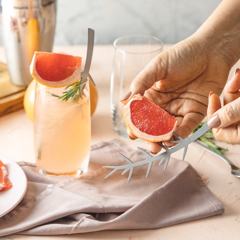 RawRutes Juniper Cocktail Pick - Thumbnail 3
