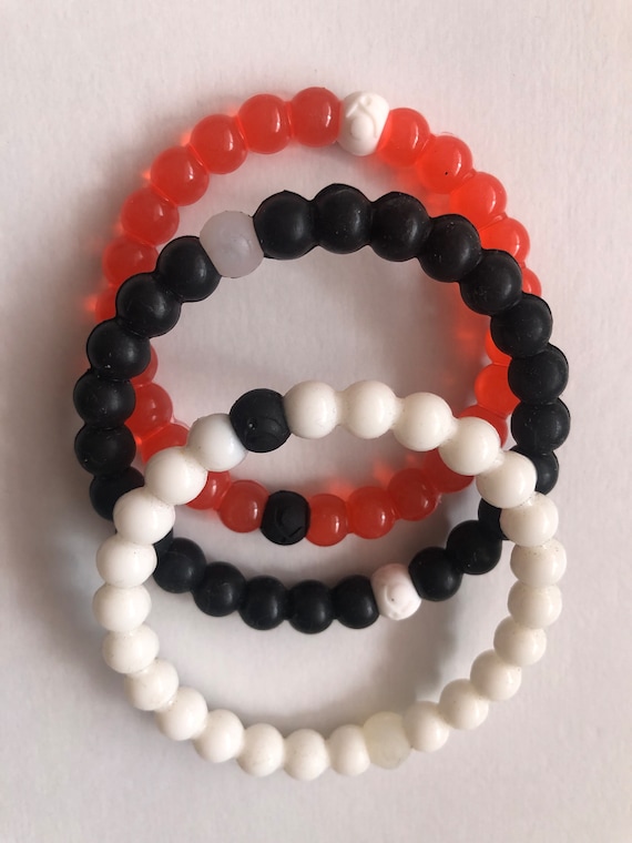 Amazon.com: Lokai NBA Silicone Beaded Bracelet for Women & Men, Atlanta  Hawks Team Colors - Small, 6 Inch Circumference - Silicone Jewelry Fashion  Bracelet Slides-On for Comfortable Fit : Sports & Outdoors