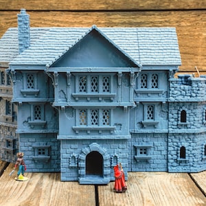 Fortified Manor 28/32mm | Custom-Crafted Fantasy Model for Tabletop RPGs (Dungeons & Dragons/DnD), Wargaming, Dioramas, or Display