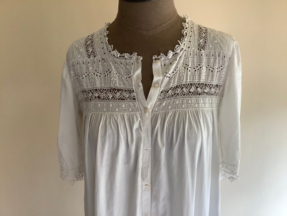 Beautiful Victorian French cotton lace nightdress/