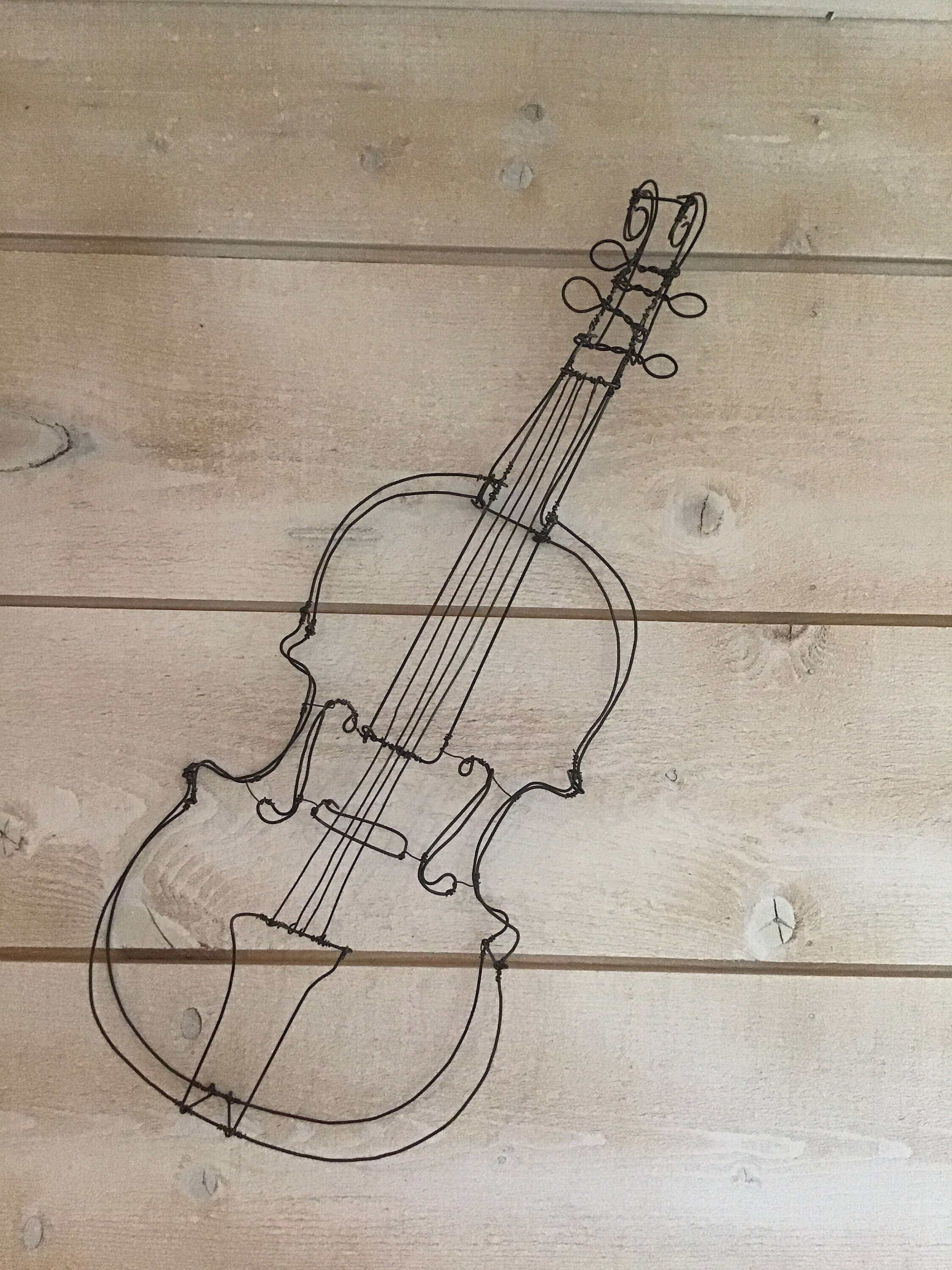 Violon en Fil de Fer Recuit