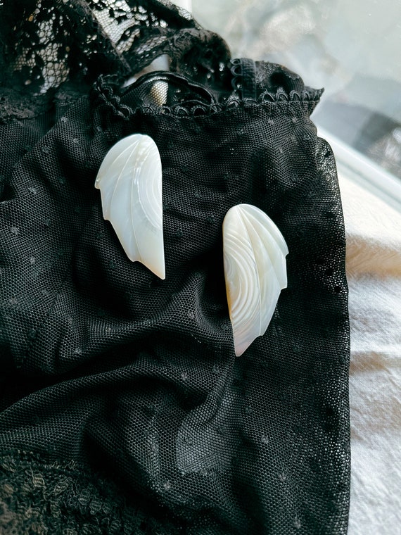 Mother of pearl oversized studs