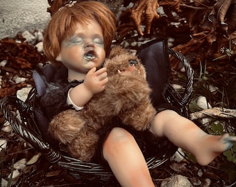 Faites la connaissance d&#39;Andrea 33 cm, porcelaine, sorcière effrayante, effrayant, esprit hanté, infecté, effrayant, esprit frappeur, fantasmagorique, possédé, gothique, énergie positive, idée cadeau