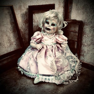 Madison 17&quot; Doll Porcelain Positive Spirit Haunted Paranormal Oddity Witchy Creepy Haunted Scary Spooky Possessed Specimen 326/2lbj8