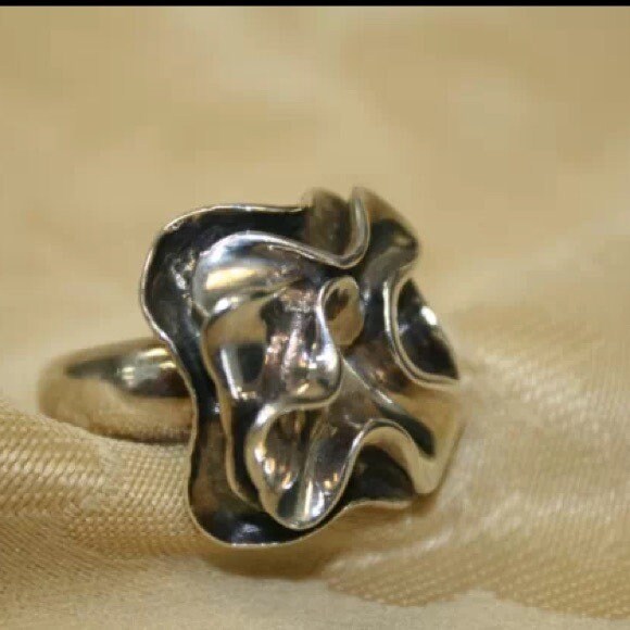 Silpada flower ring deals