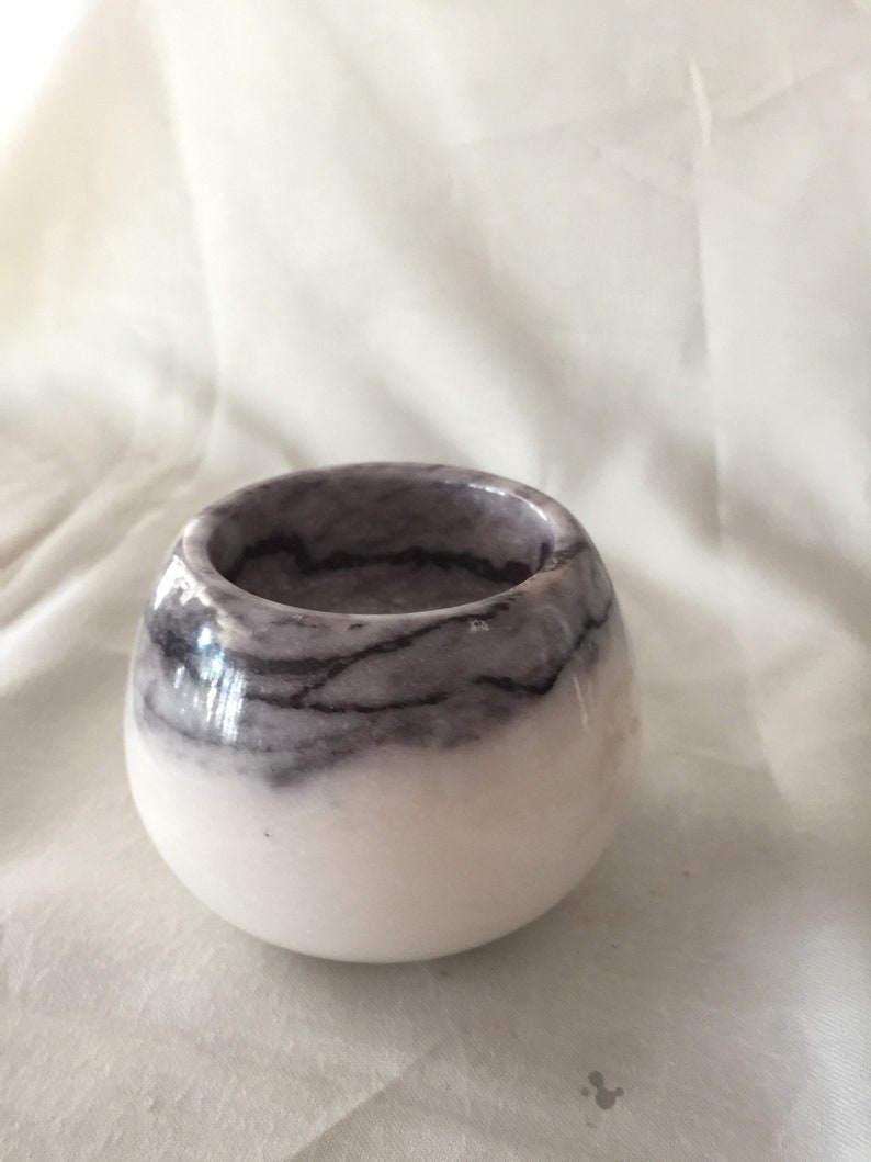 Onyx Stein weiß und grau kleine Tischplatte Uhr Wohnkultur | Etsy