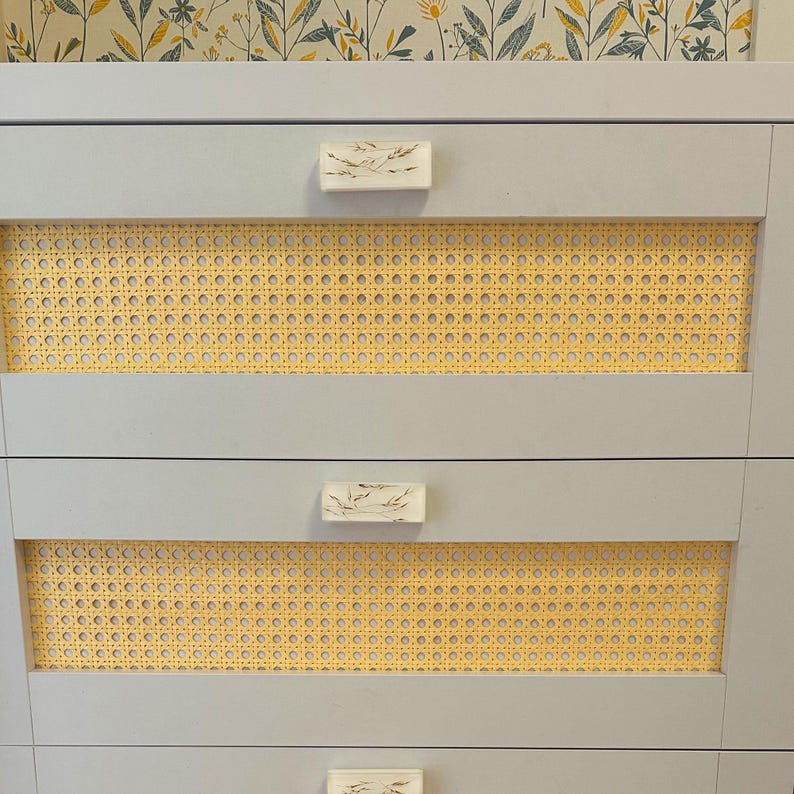 Add a charming touch to your cabinets and furniture with our handcrafted rustic green drawer knobs and oat drawer pulls. These unique pieces will enhance the look of any space, bringing a natural and organic feel to your home decor.