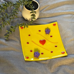Discreet Melting Hearts, Yellow Bowl,  Fused Glass, Glass Art, Valentine’s Day,  Romantic Gift for Her, Jewellery Holder, Trinket Dish