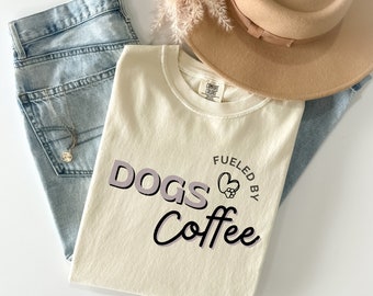 Camiseta de perros y café: regalo para mamá perruna