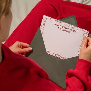 Een zoete roze bes bedankkaart babyshower bedankje aardbei thema verjaardag bedankkaart roze aardbei kaart