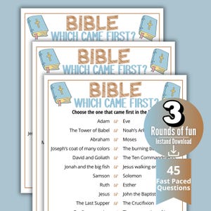 以下が含まれることがあります： 「BIBLE WHICH CAME FIRST?」のテキストと質問リストが記載された、印刷可能な聖書トリビアゲームシート3枚。シートは、本のグラフィックと「3 Rounds of fun」と「45 Fast Paced Questions」と書かれた丸いステッカーが付いた、水色の背景です。
