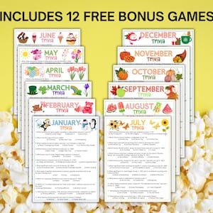 K&ouml;nnte beinhalten: Eine Sammlung von zw&ouml;lf monatlichen Quiz-Spielbl&auml;ttern, die jeweils saisonale Illustrationen und Fragen von Januar bis Dezember enthalten. Der Text oben lautet INCLUDES 12 FREE BONUS GAMES. Die Bl&auml;tter sind in einem Stapel angeordnet.