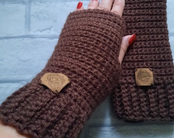 Wrist warmers - brown - winter warm hands - touch screen friendly - crochet - crocheted fingerless gloves - handmade