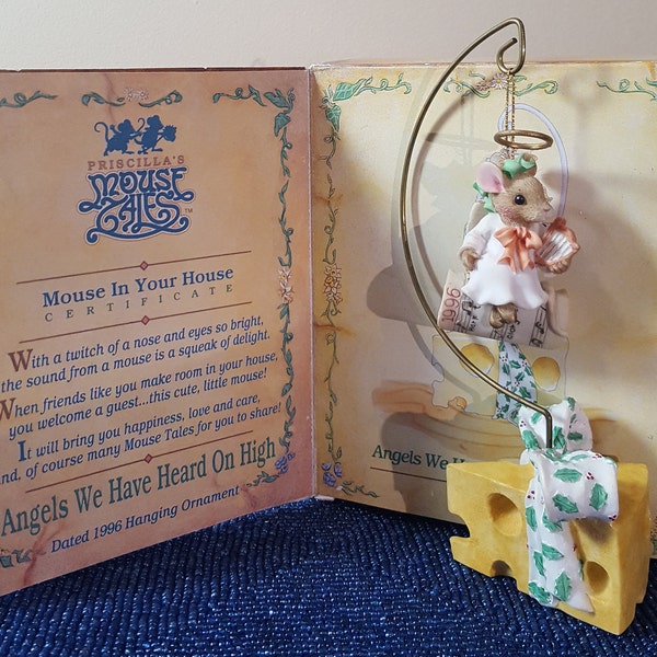 Engel, die wir auf high hanging Ornament in der Original-Box aus Priscilla Mouse Tales Sammlung gehört haben
