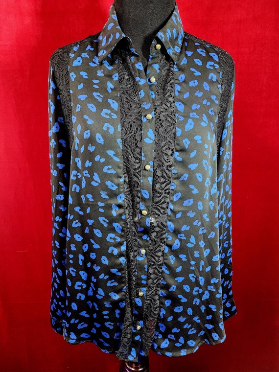 Chemisier vintage en dentelle noire imprimé léopard bleu roi