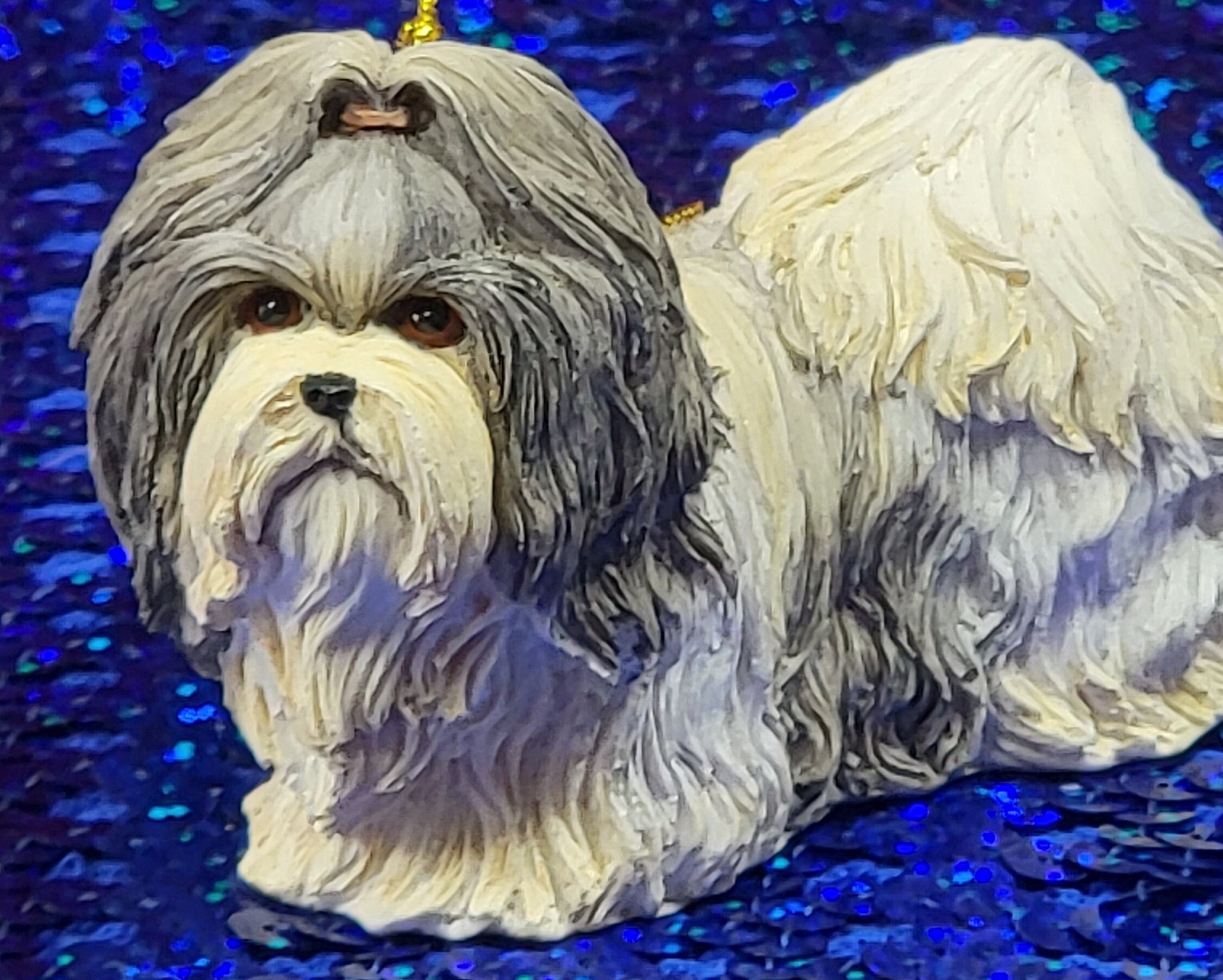 シーズーの子犬の樹脂製クリスマスオーナメント - 犬好きへのギフト