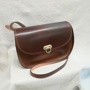 Sac à main artisanal en cuir, sac en cuir, cuir bovin, marron foncé, sac en bandoulière