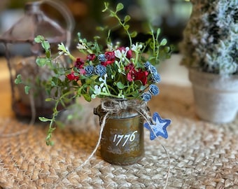 Patriotic Floral Milk Can: Rustic 4th of July Tiered Tray Decor