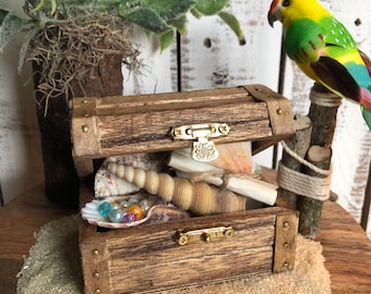 Treasure Chest, Summer Tray Decor