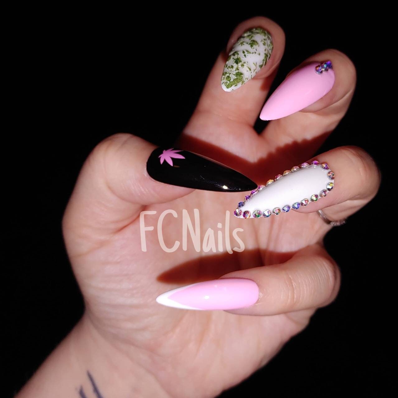 Weed Nail 420 Nails Custom Press on Nails - Etsy weed-nail-420-nails-custom-press-on-nails-etsy