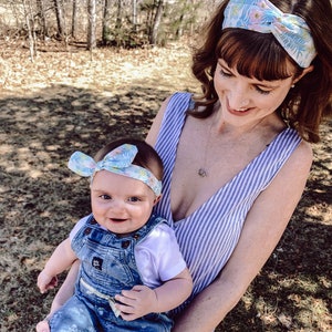 Pretty Mom & Daughter Matching Headbands | Beautiful Blue / White Floral Pattern