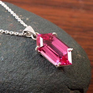 Natural Ceylon Pink Sapphire Pendant, Fancy Gemstone Pendant, 925 Sterling Silver Handmade Pendant, Valentine Gift, Gift for her, Mom Gift